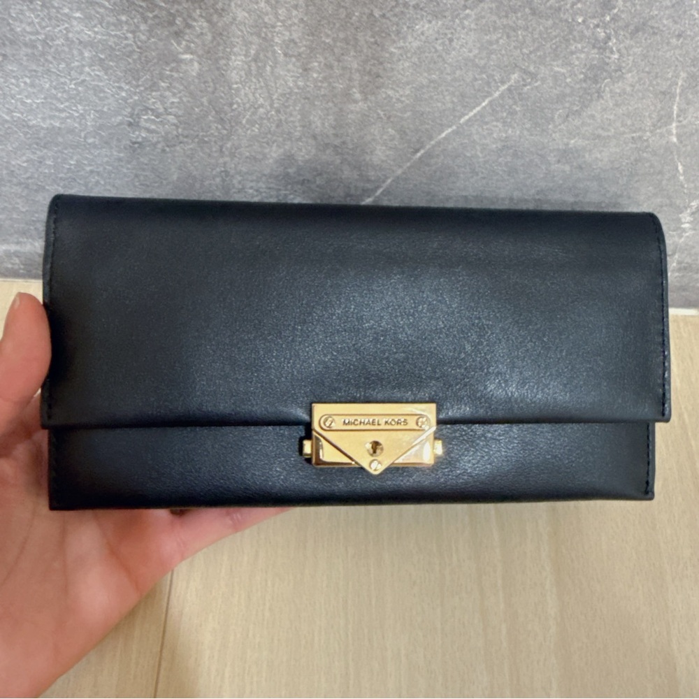 (NWT) Michael Kors Cece Large Wallet black